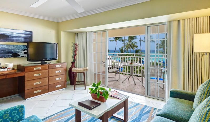 Ocean View One Bedroom Suite living room_67